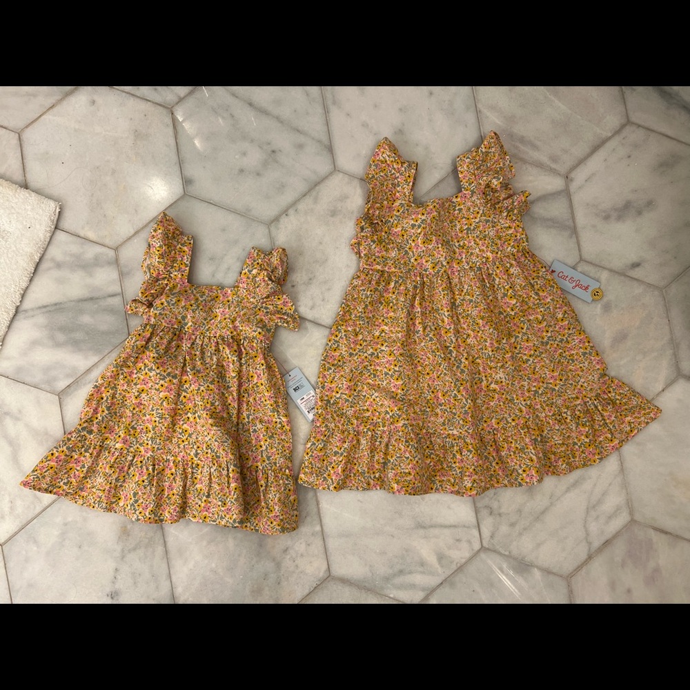 Universal Thread yellow floral little girls dress